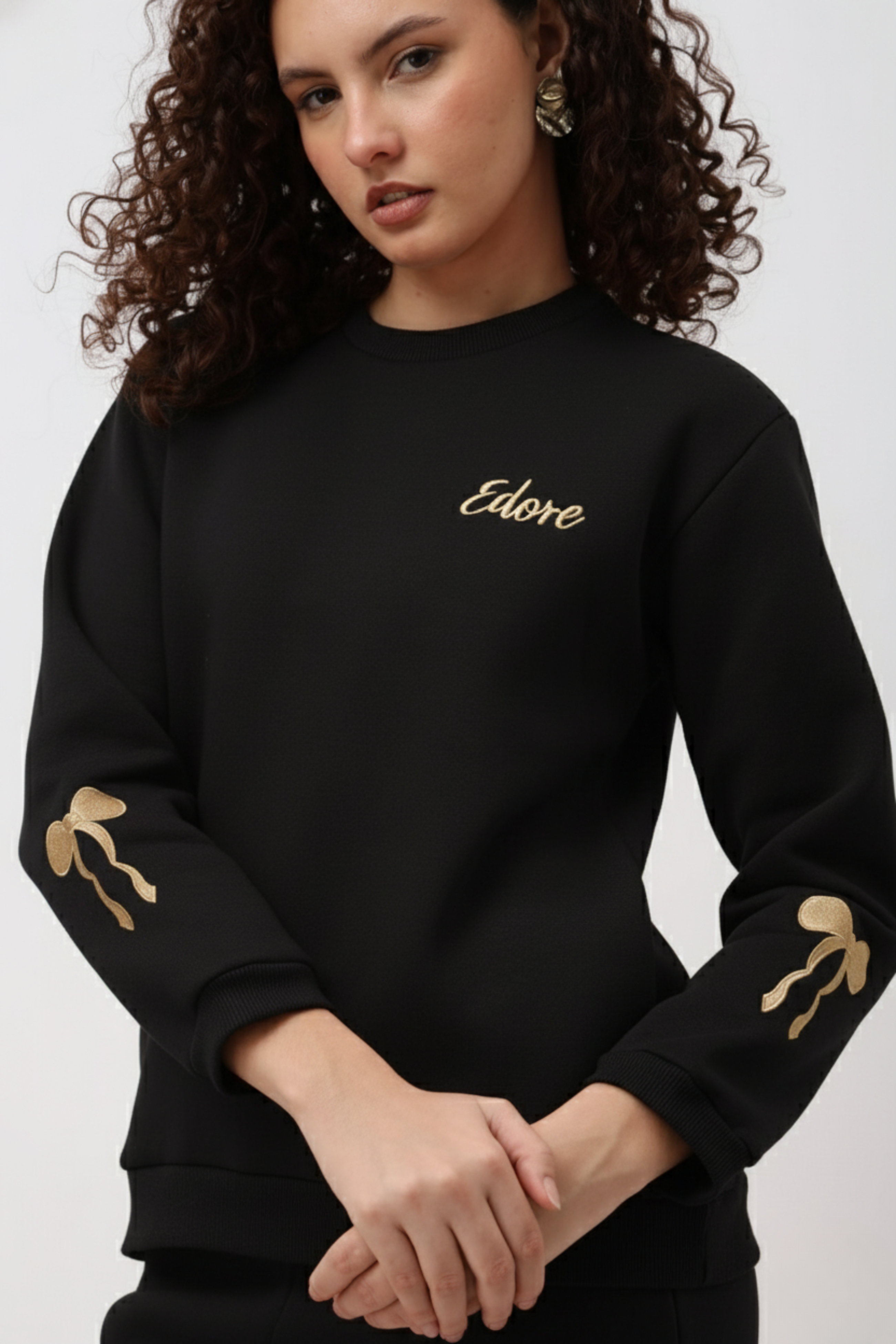 Elara Black Sweatshirt