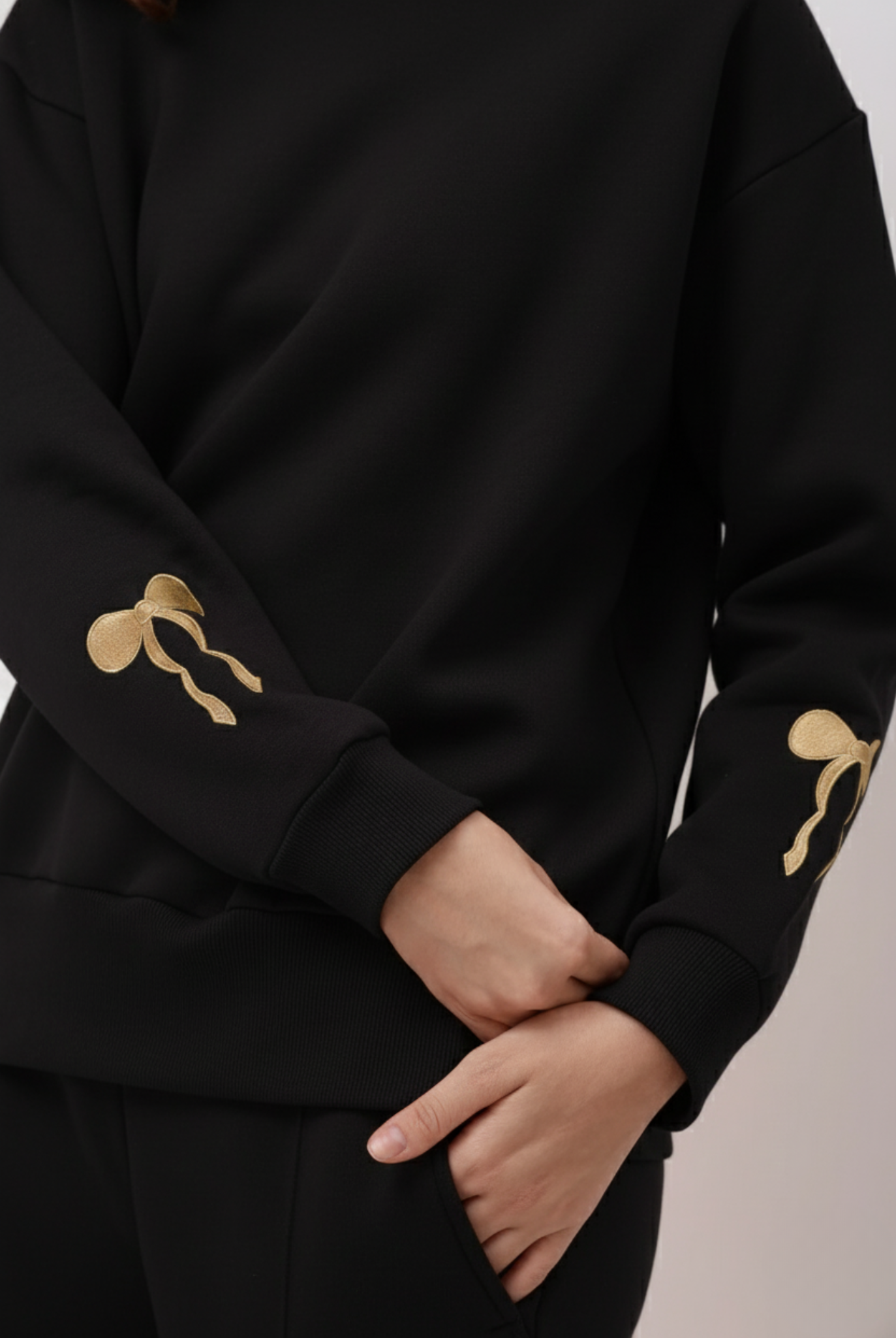 Solin Black Sweatshirt