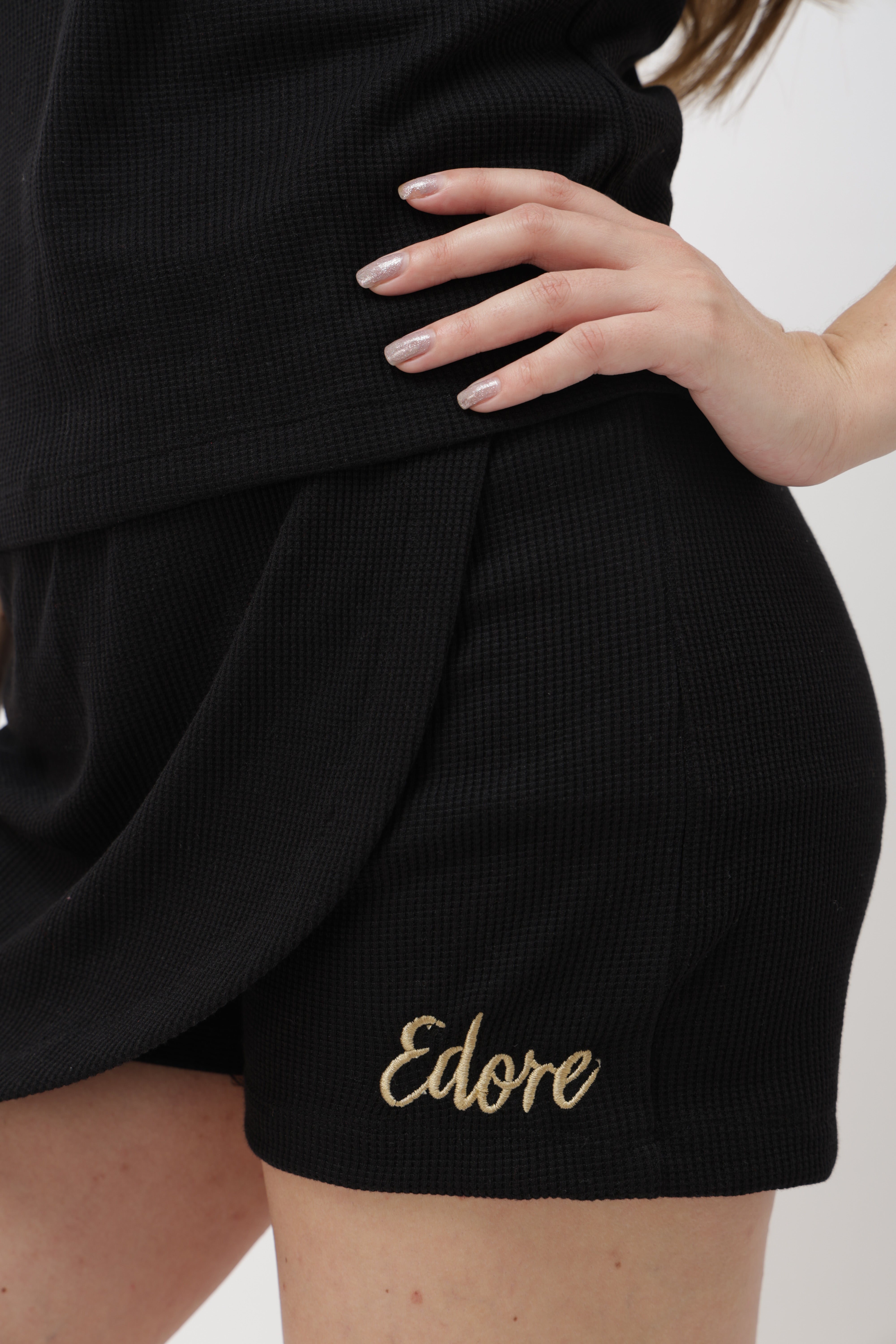 Oslen Black Ribbed T-Shirt