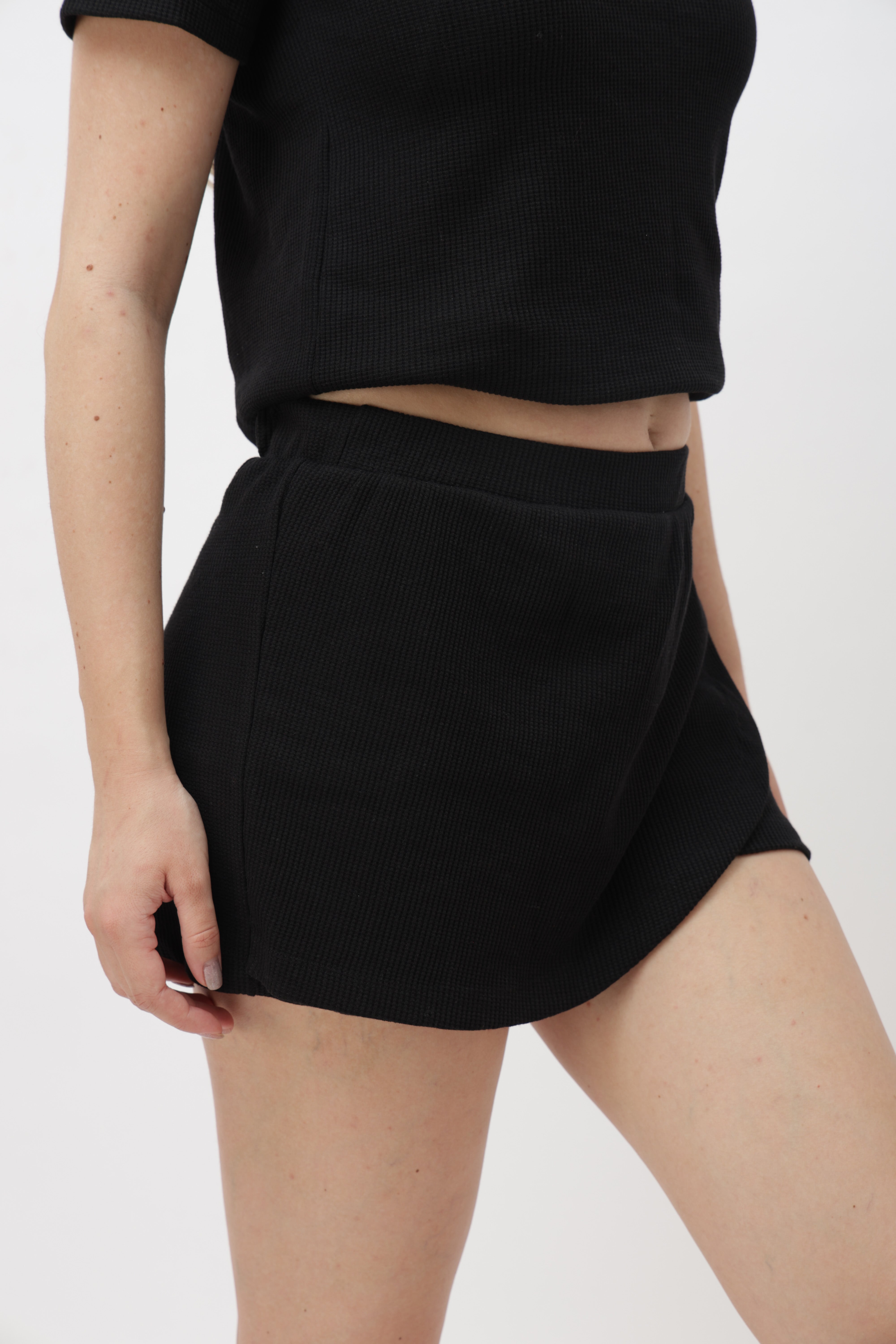 Rein Black Ribbed Skort