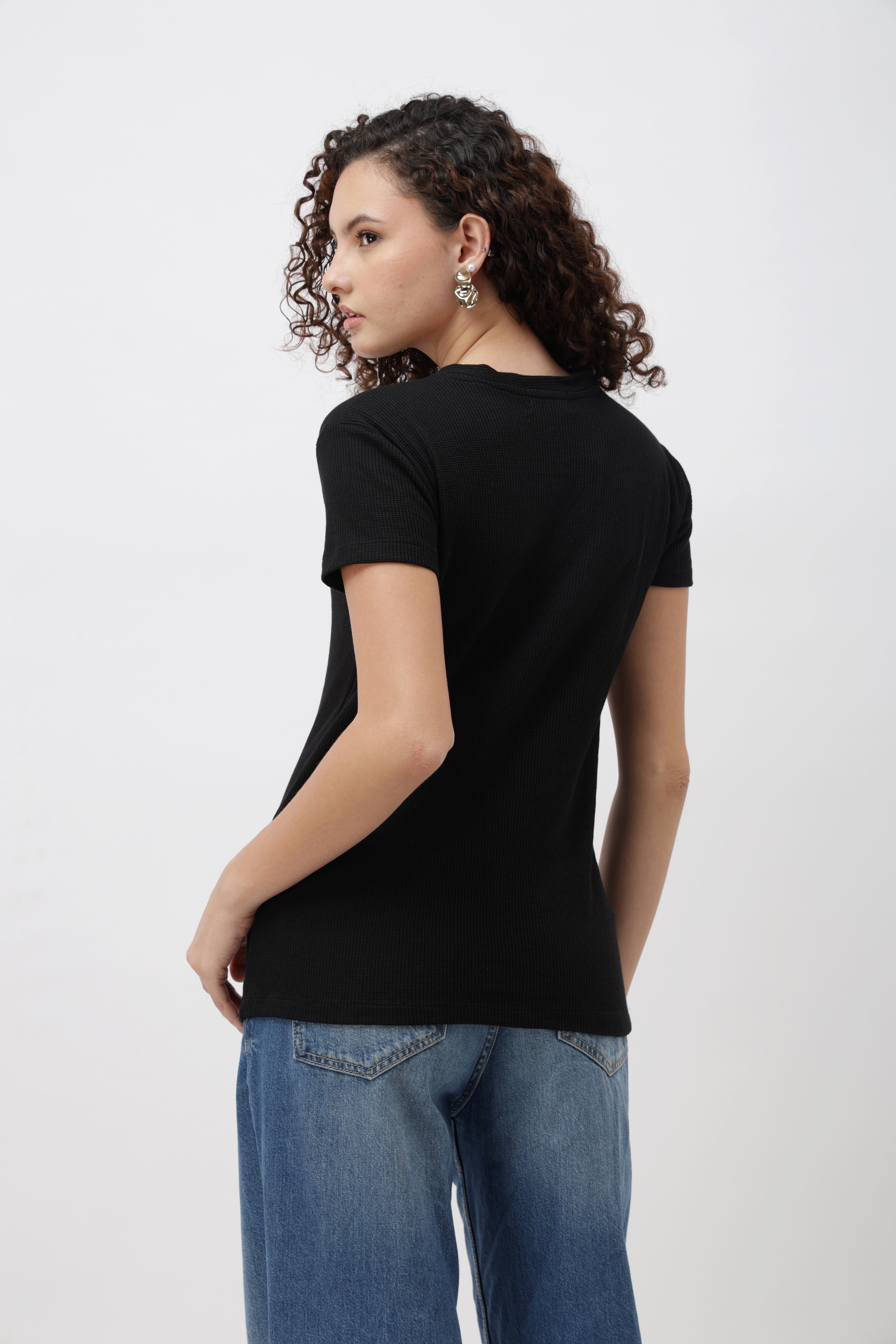 Varen Unisex Black T-Shirt