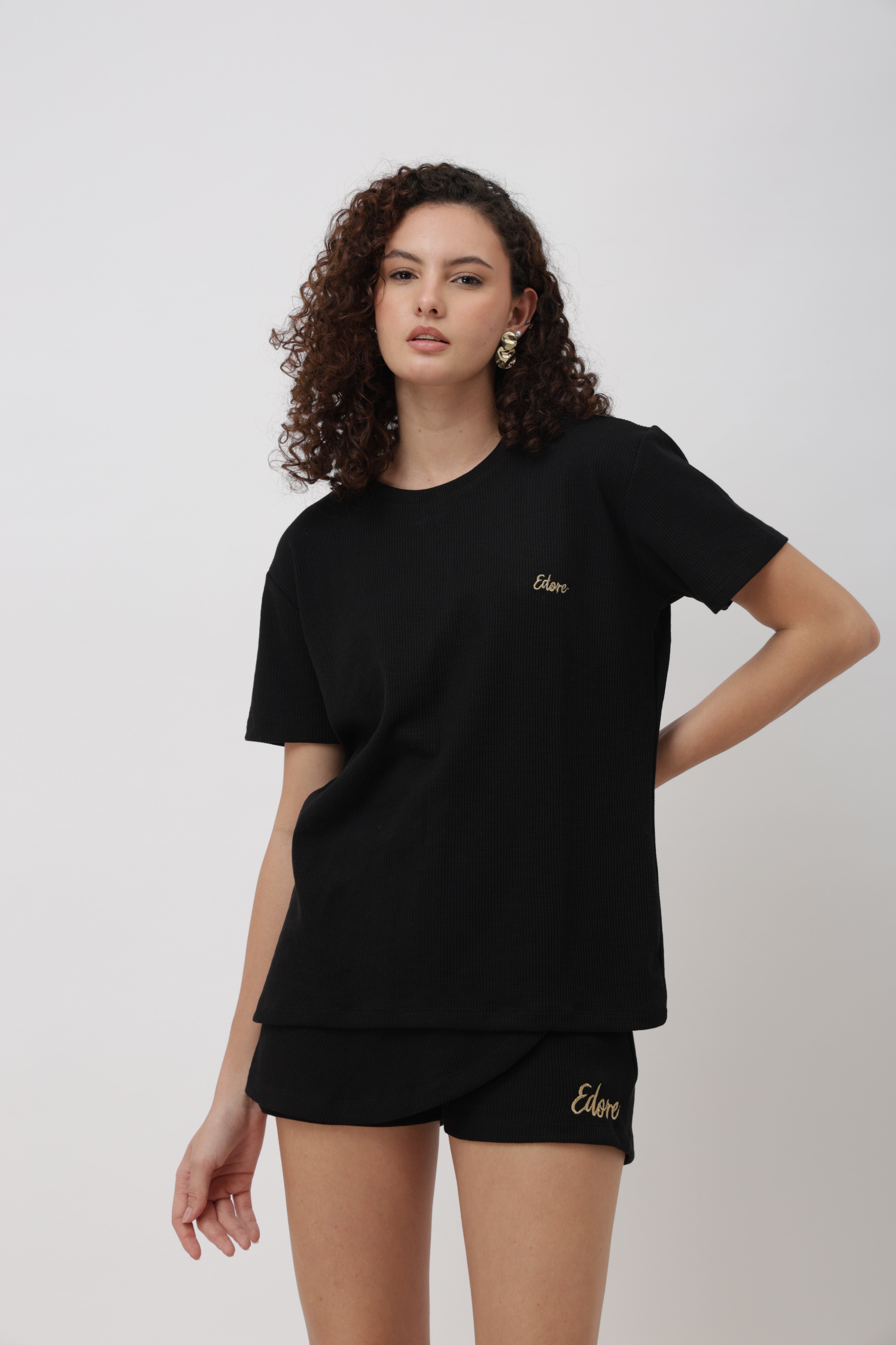 Lynel Unisex Black Relaxed Fit T-Shirt