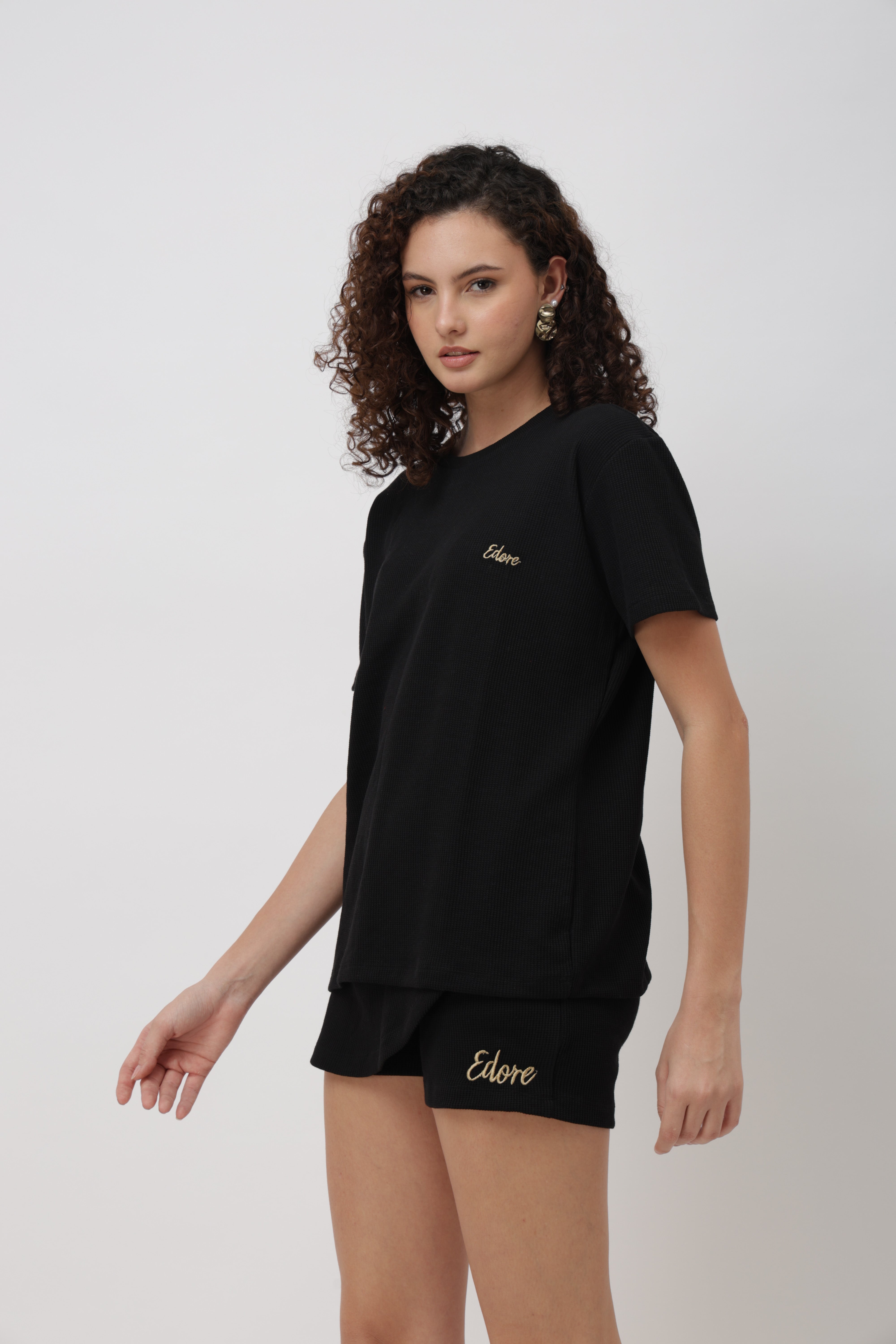 Lynel Unisex Black Relaxed Fit T-Shirt
