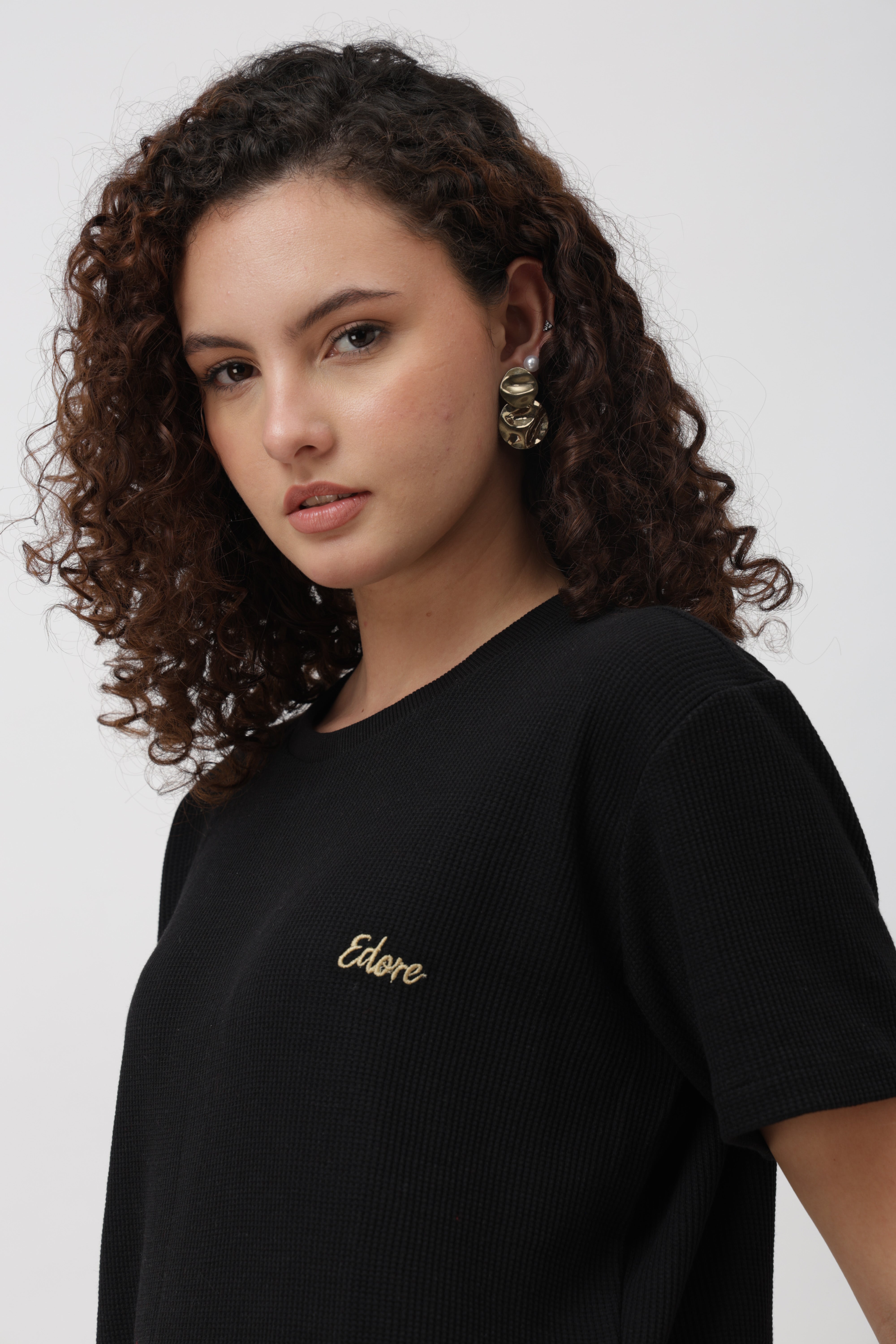 Lynel Unisex Black Relaxed Fit T-Shirt