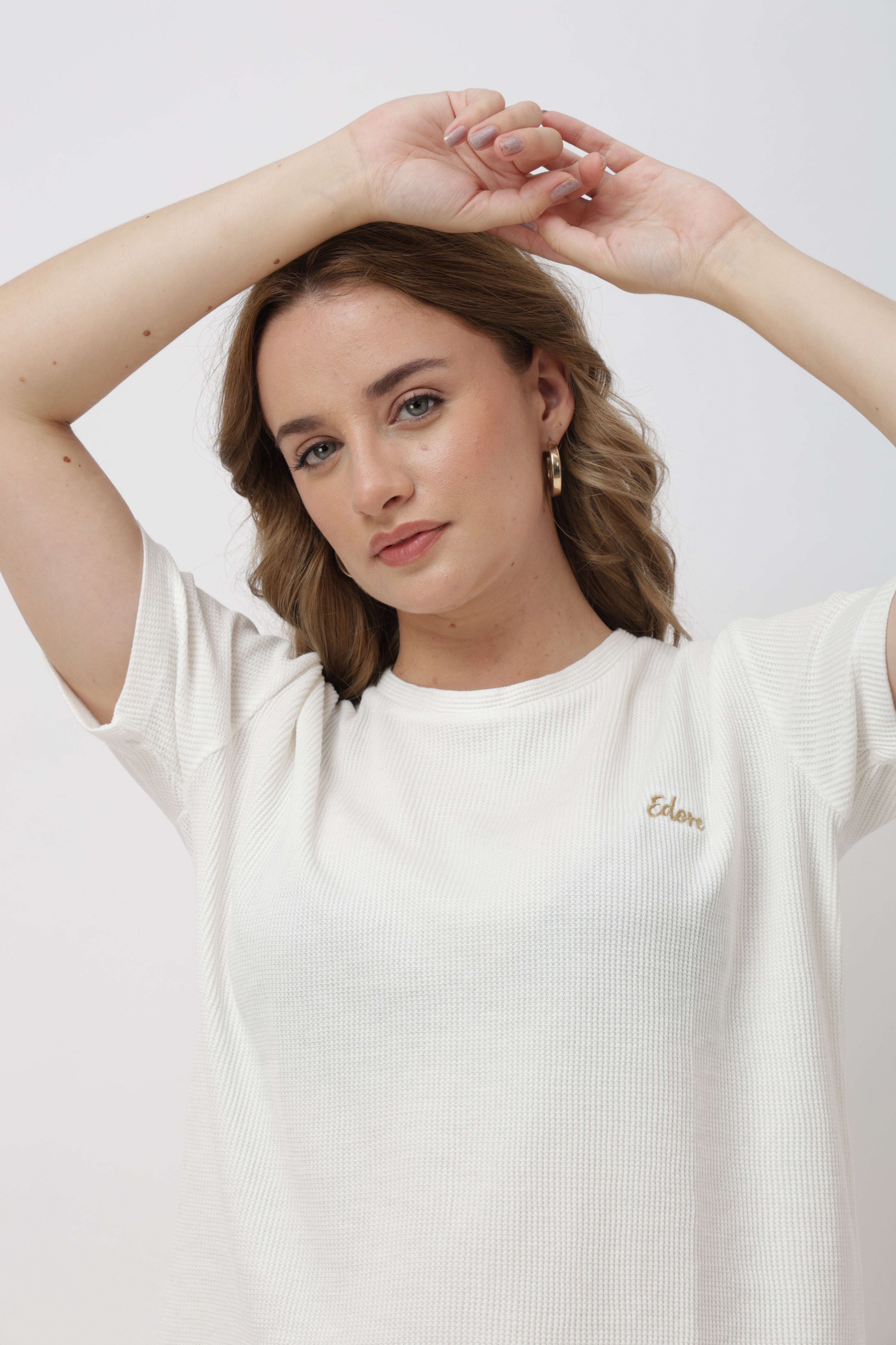 Lynel Unisex White Relaxed Fit T-Shirt