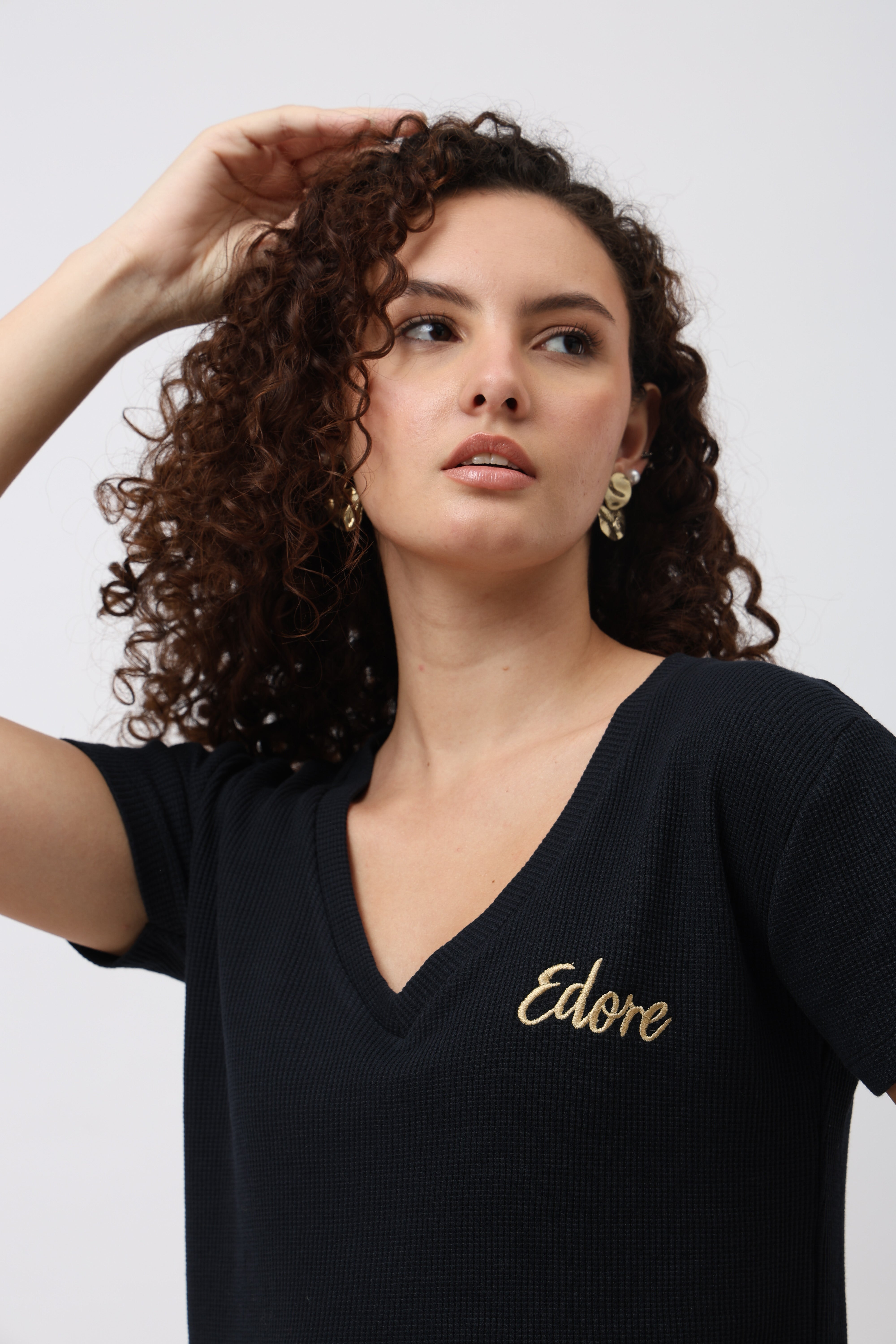 Rynel Navy Blue V-Neck Ribbed T-Shirt