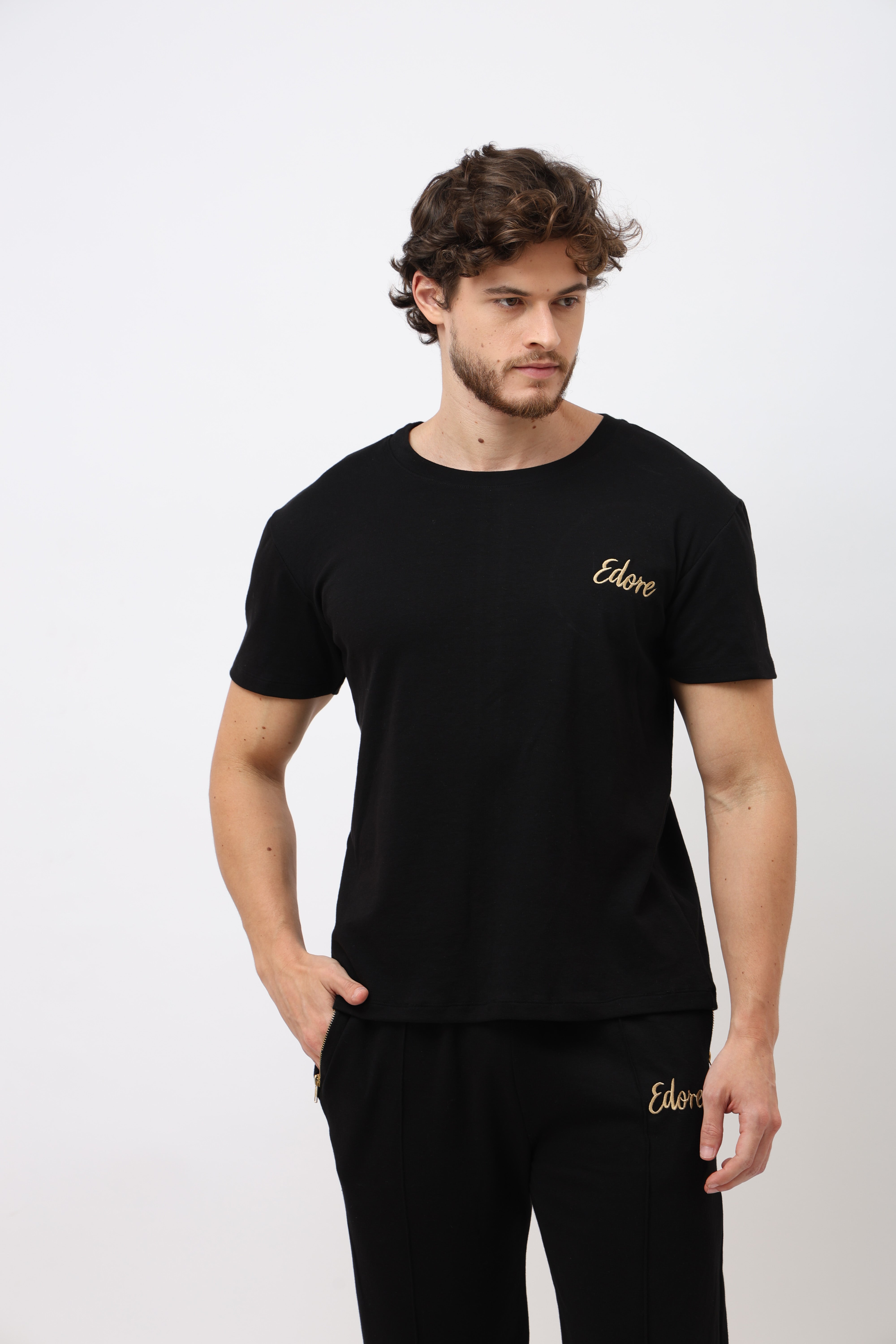 Varen Unisex Black T-Shirt