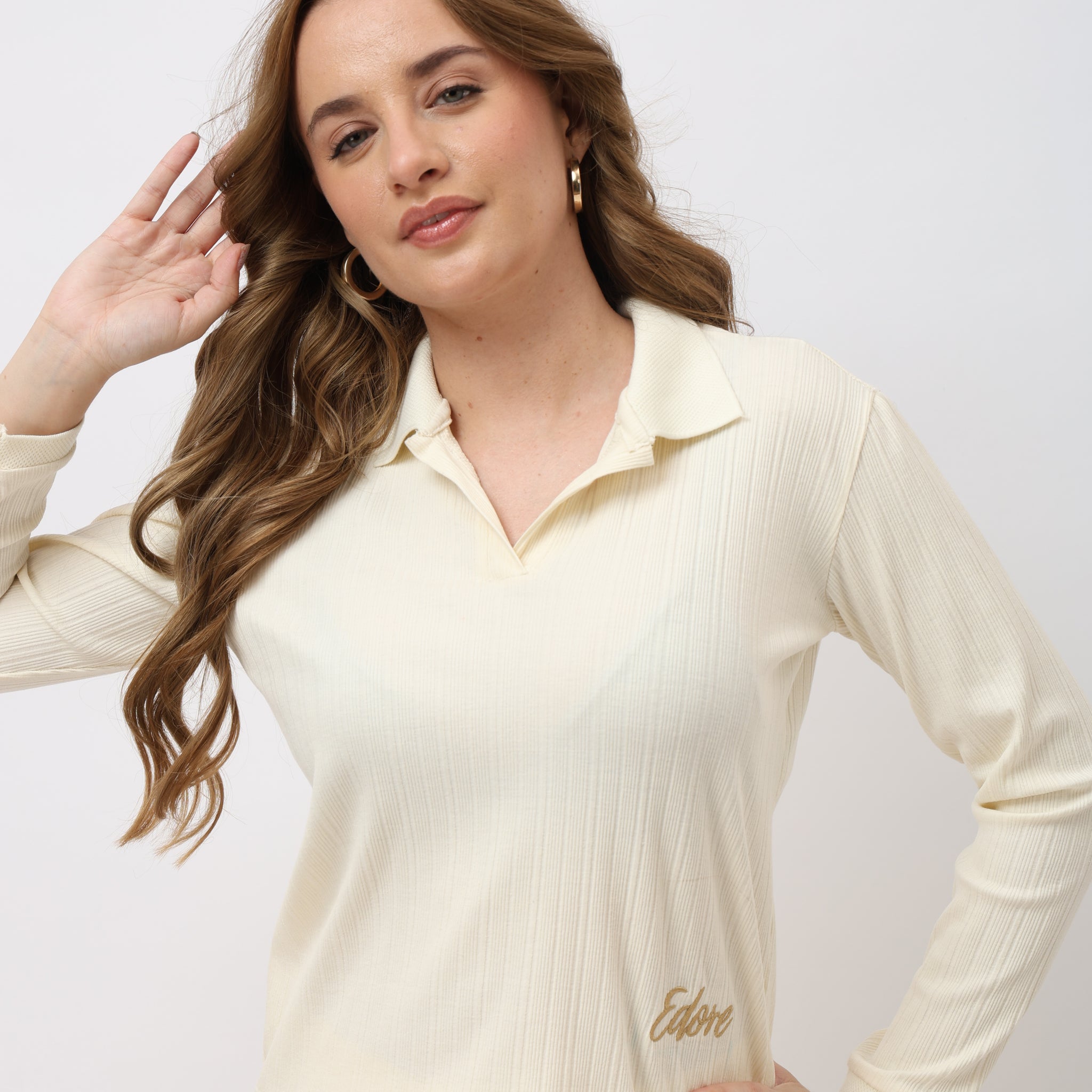 Eryx Off White Long Sleeve Collared Top