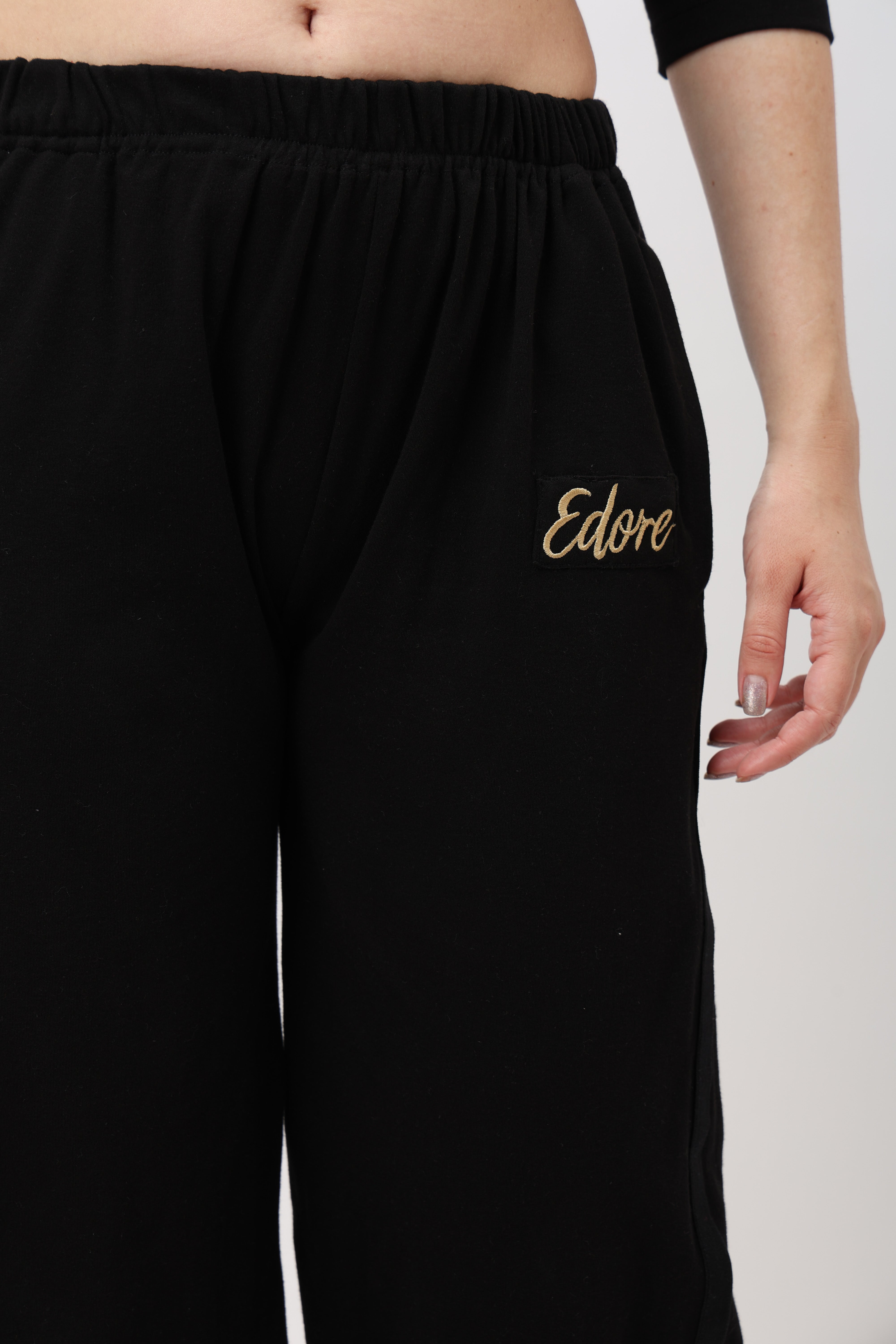 Leia Black Relaxed Pyjama