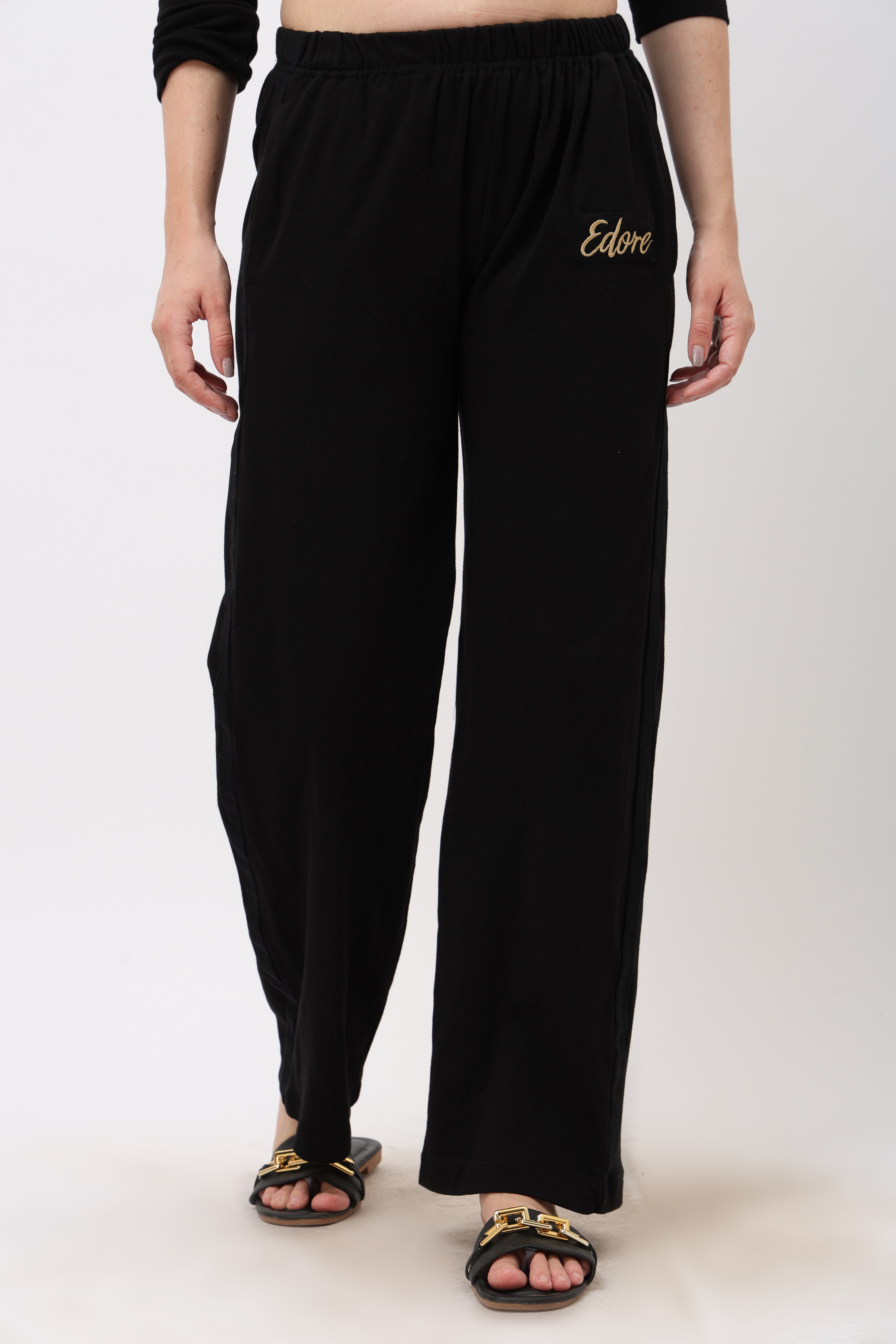 Leia Black Relaxed Pyjama