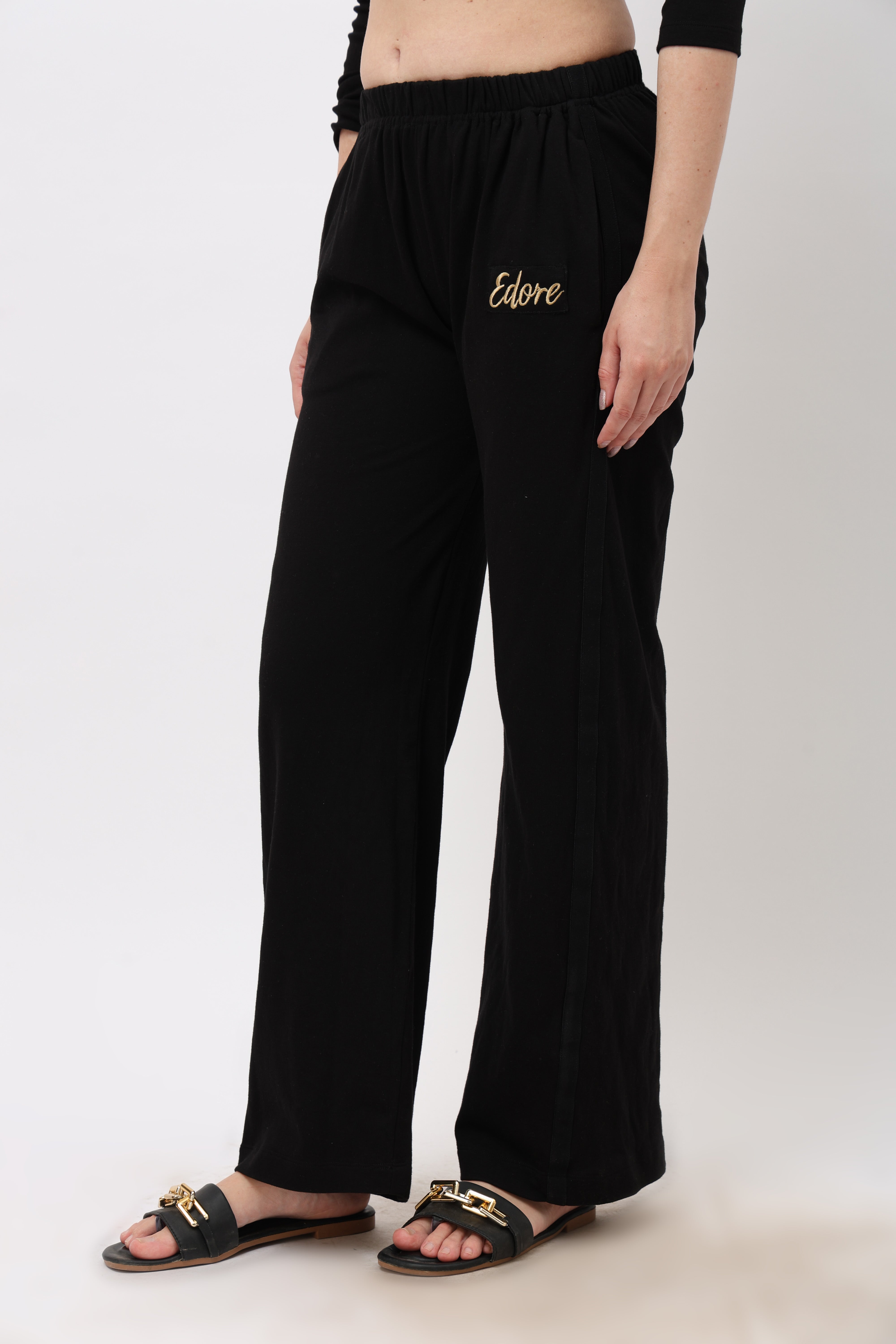 Leia Black Relaxed Pyjama