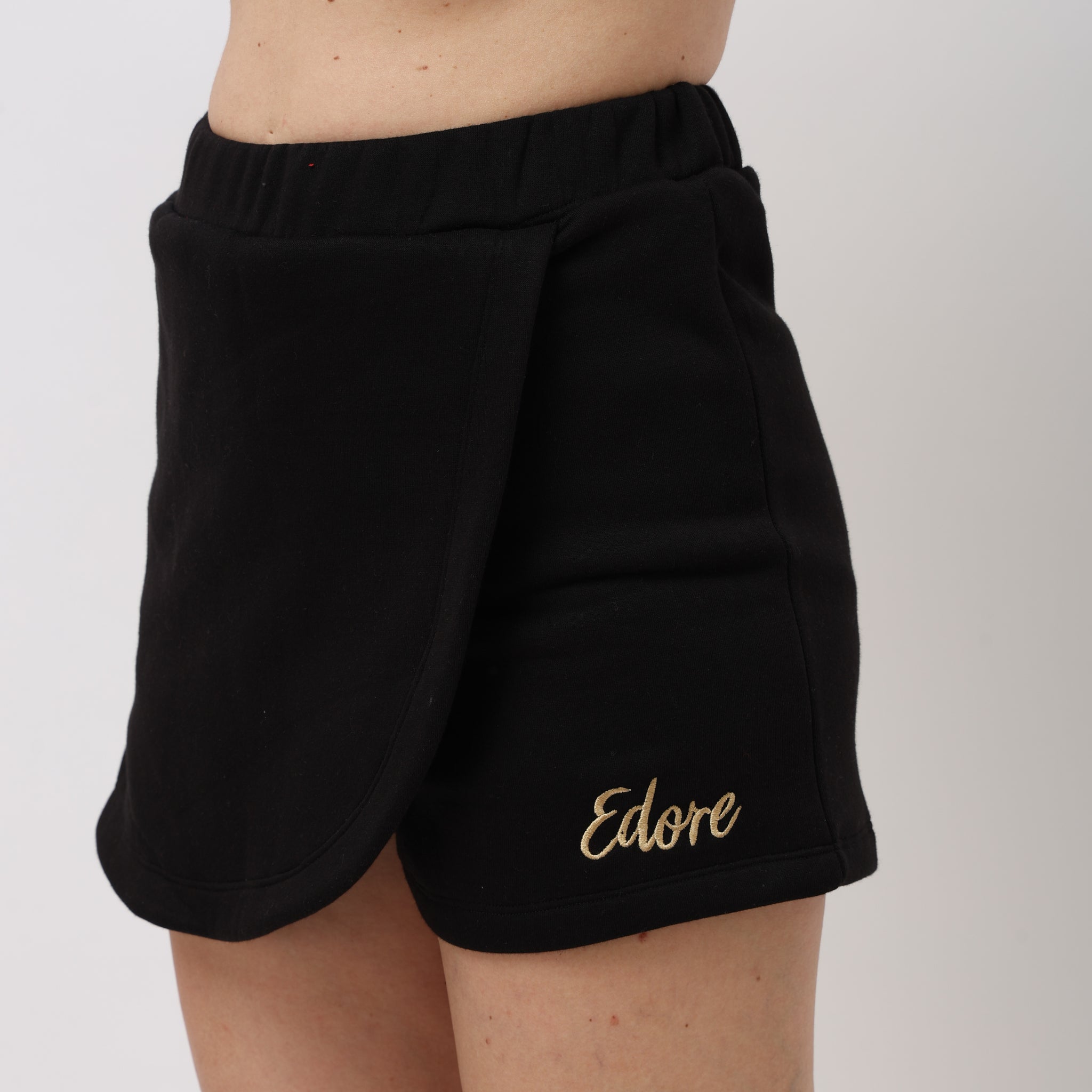 Aven Black Skort