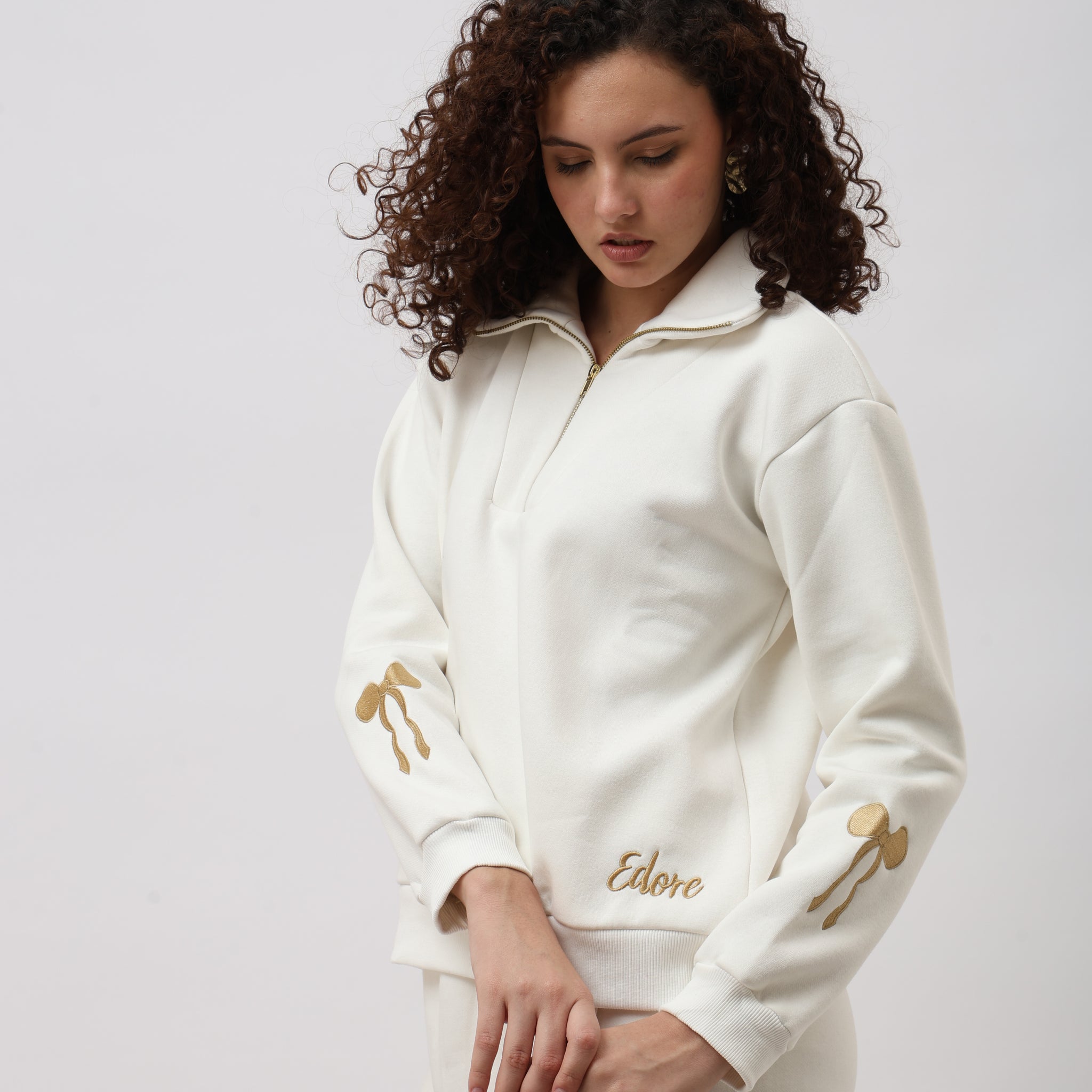 Elva Off White Sweatshirt