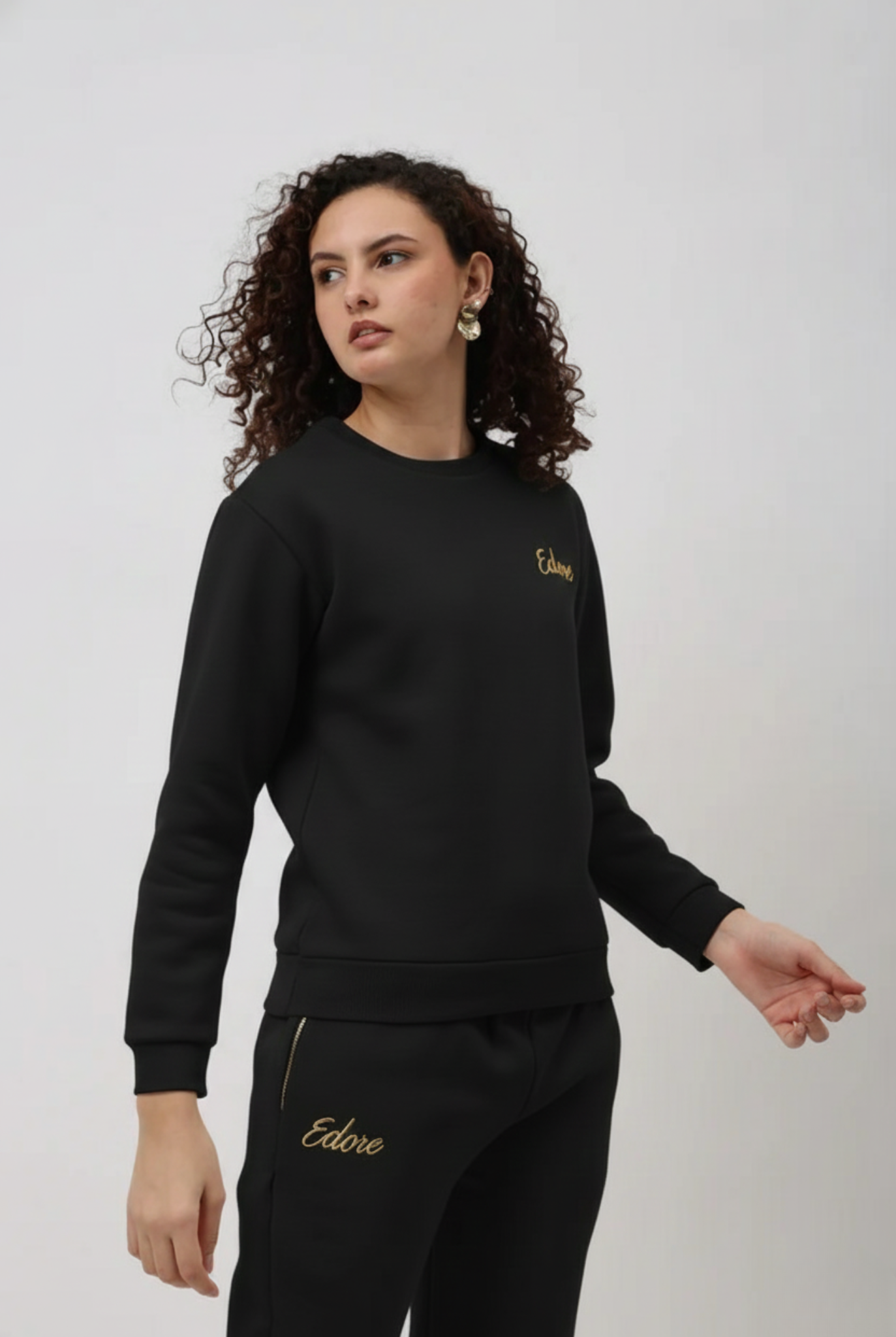 Weston Women’s Black Sweatshirt